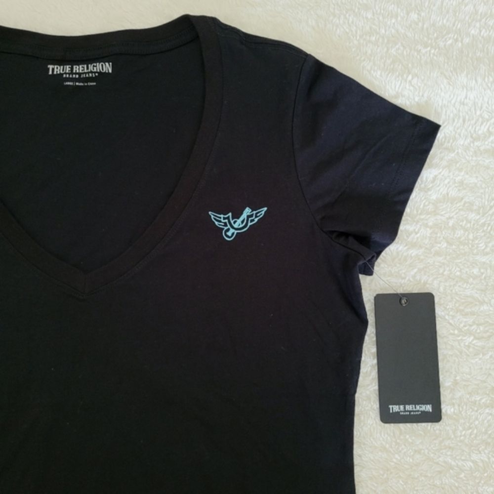 True Religion🙏 Logo Icons Slim Fit V-Neck Tee👕 - NWT - Picture 6 of 16